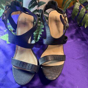NWOT 📌JustFab 6" High Heel Open Toe Sandal with Click Buckle & Platform